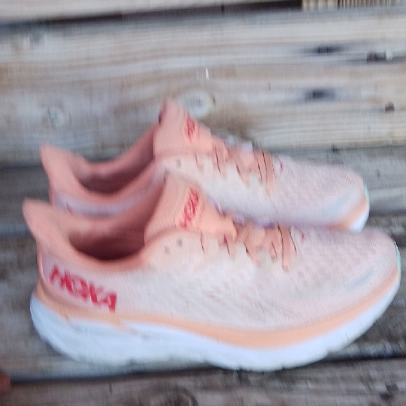 Hoka Clifton 8 Women's Coral Athletic Shoes - Picture 5 of 14